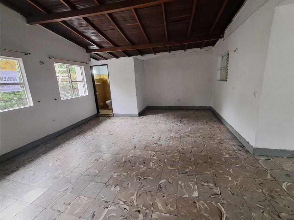 Casa en arriendo 3er Piso Envigado sector San Mateo — foto 2
