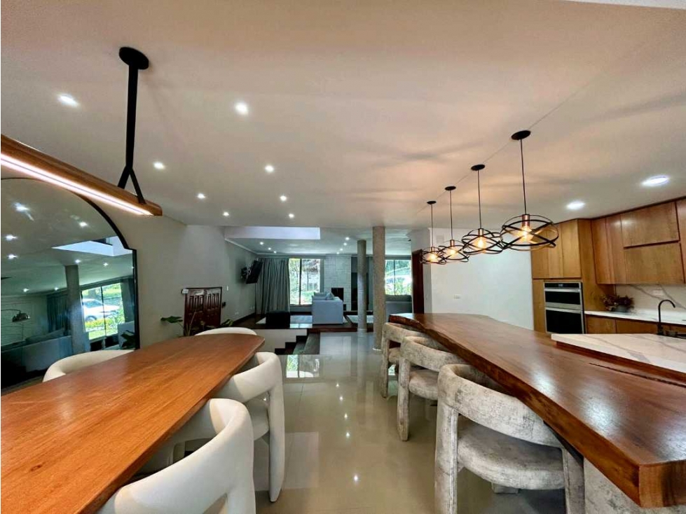 Casa en arriendo amoblada Poblado, cerca al colegio la Salle — foto 3