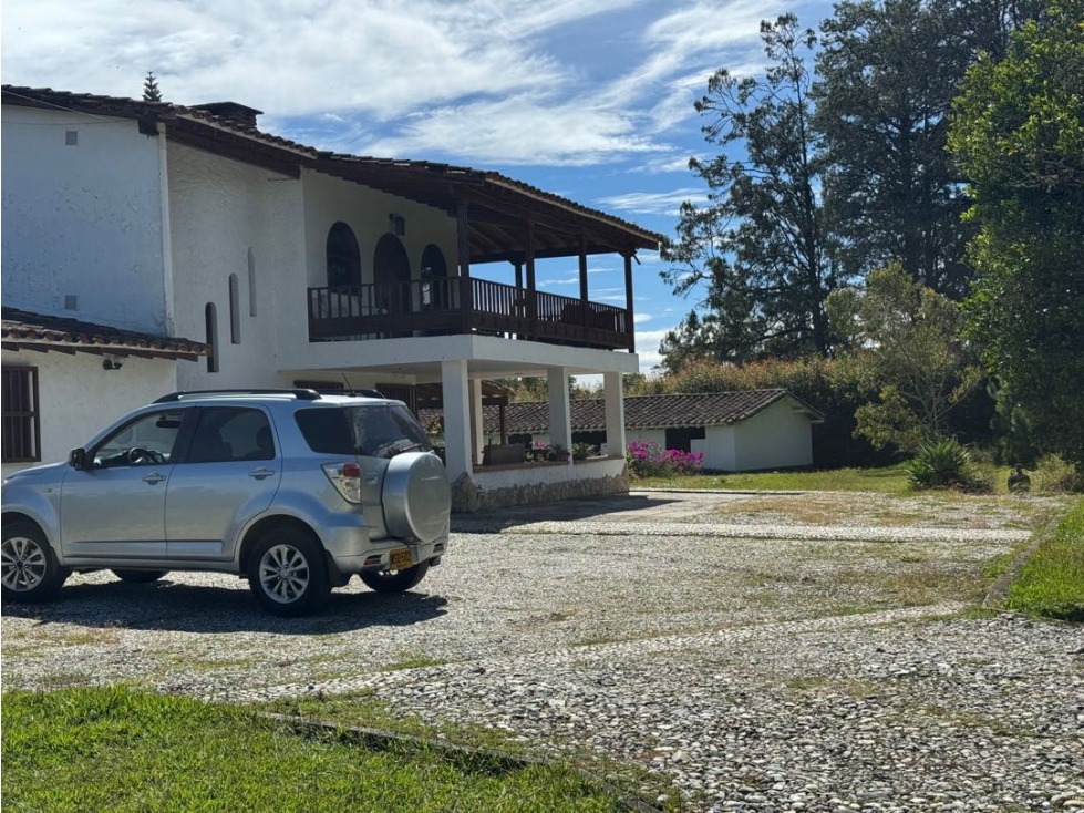Casa en Venta con pesebreras en Llanogrande — foto 2
