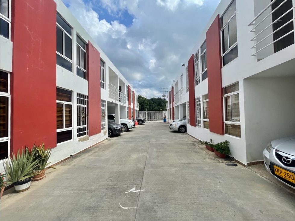 Casa en venta@ conjunto residencial portal de la florida*