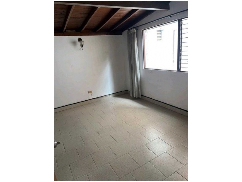 Casa en Arriendo en Calasanz Medellín — foto 2