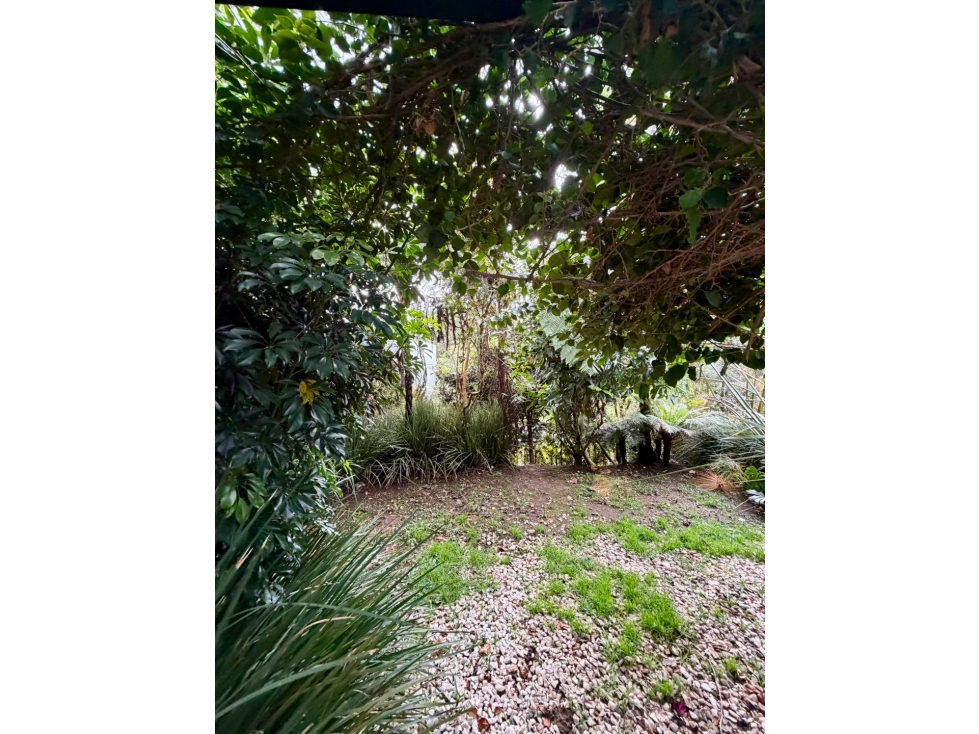 Casa en arriendo en el Retiro sector puro cuero — foto 4