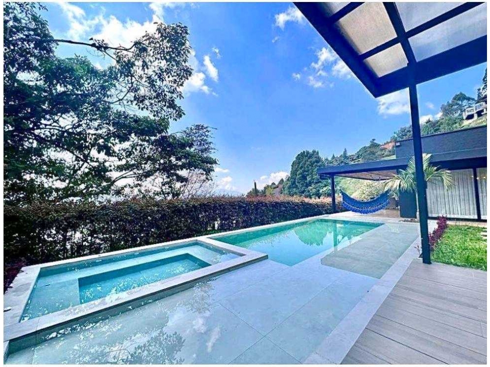 Casa para Arriendo Amoblado en Envigado sector Palmas