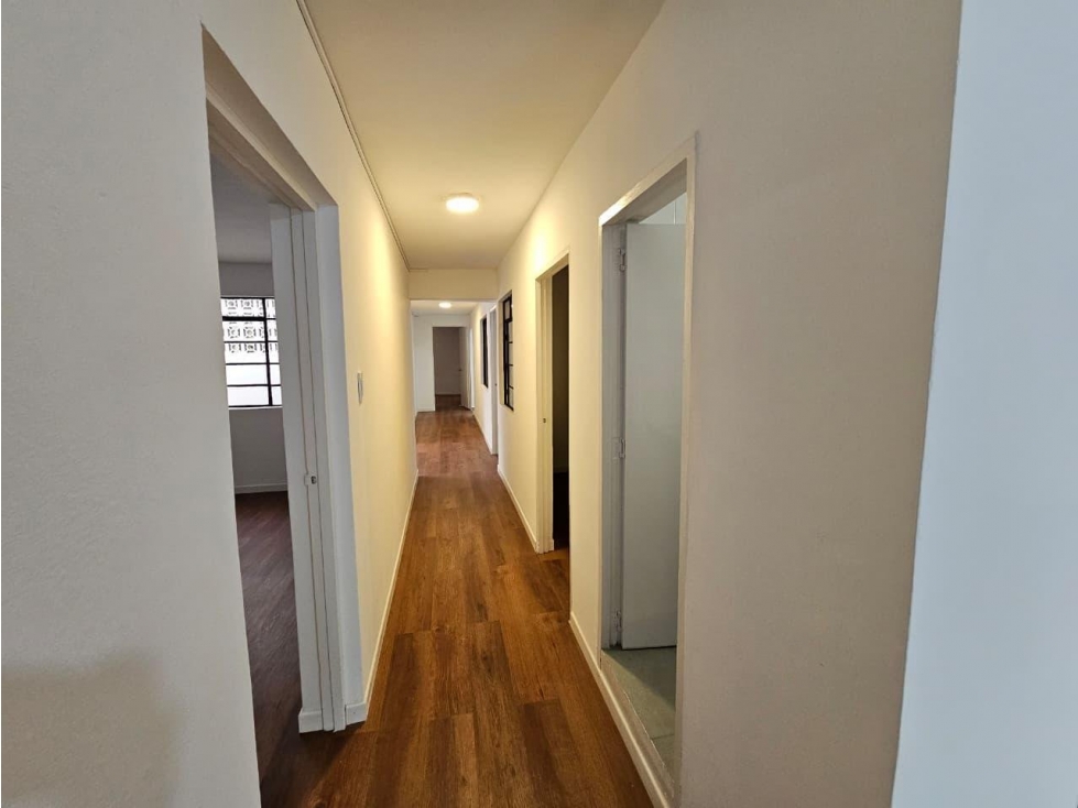 Casa en arriendo en Manila Medellín — foto 3