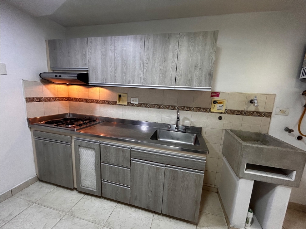 Casa en arriendo en Robledo Pilarica Medellín — foto 2