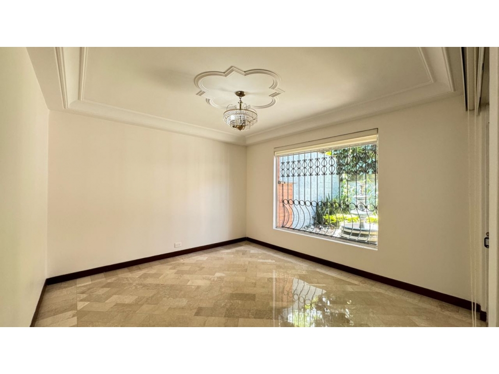 Casa de Lujo de 272m² en Arriendo en San Lucas, El Poblado — foto 3