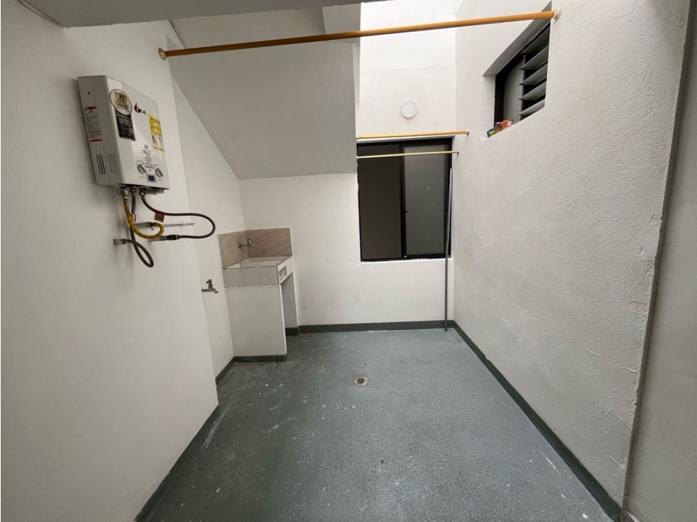 Casa en arriendo Envigado Alcalá — foto 2