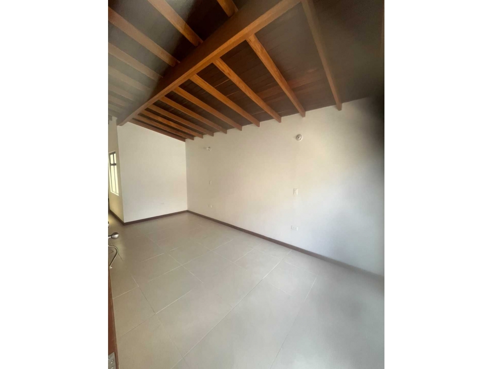 Casa en arriendo Envigado La Paz