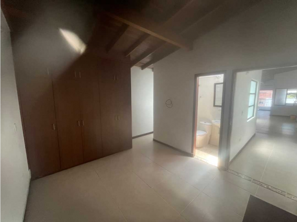 Casa en arriendo Envigado La Paz — foto 2