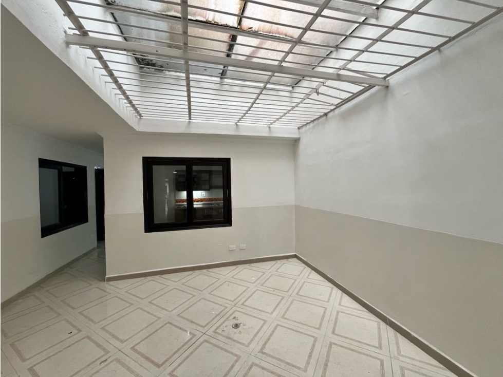 Casa en arriendo envigado primavera 1 piso — foto 2