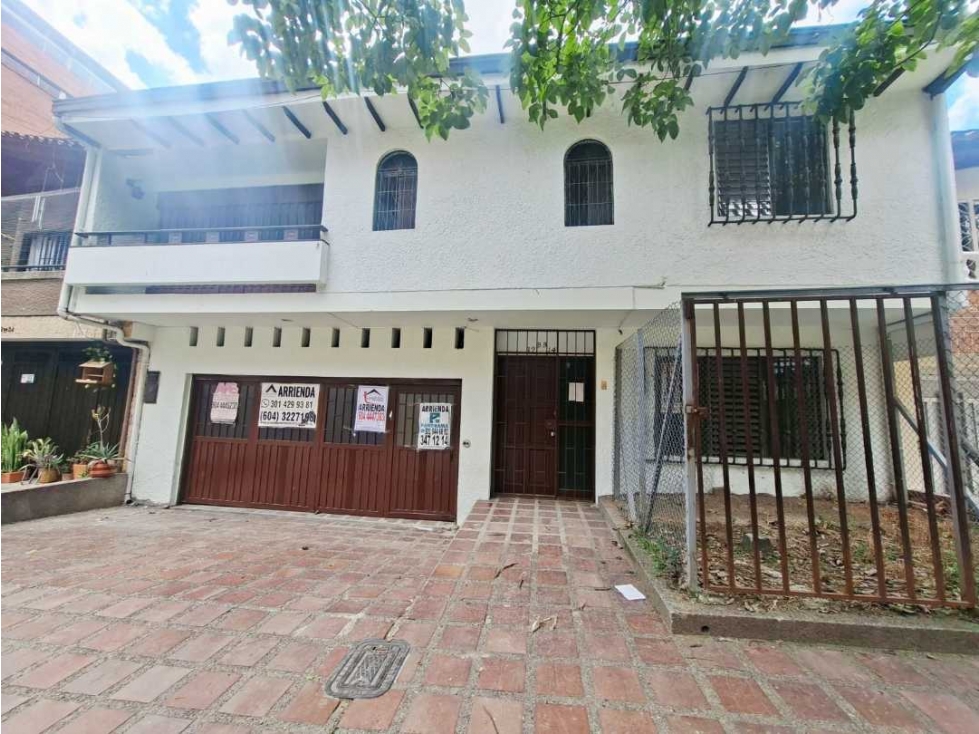 Casa en arriendo Laureles para oficina o arriendo 328mts2