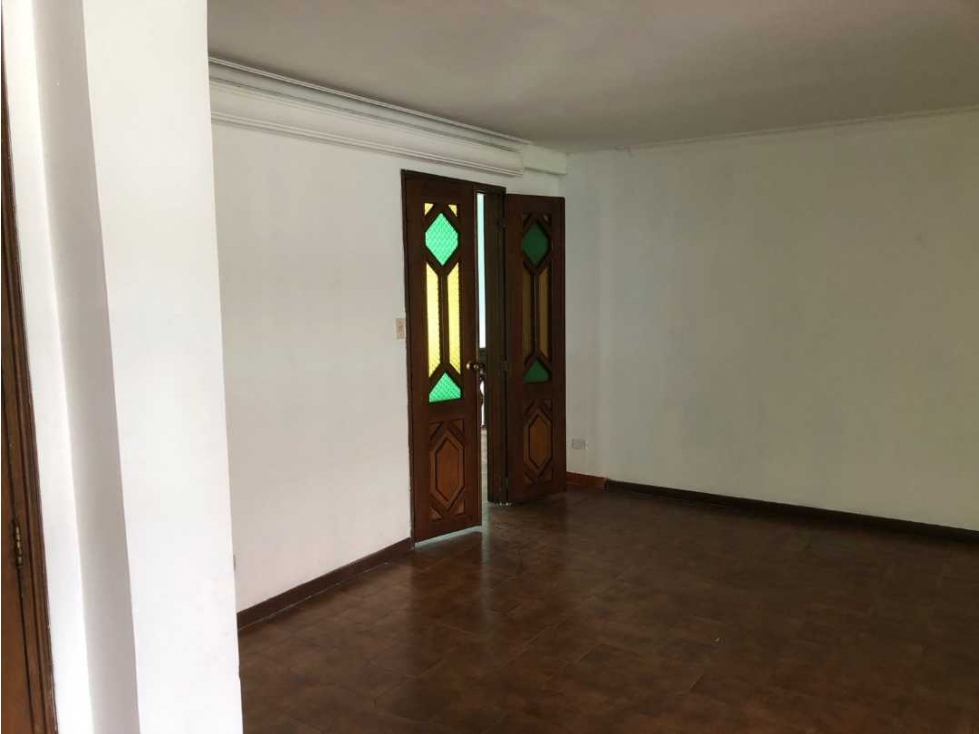 Casa en arriendo Laureles para oficina o arriendo 328mts2 — foto 4