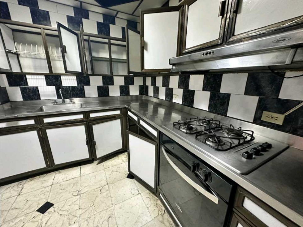 Casa en arriendo Envigado los Naranjos — foto 4