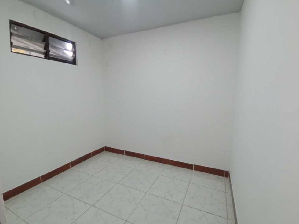 SE VENDE CASA ENSQUINERA EN CALARCA - 5
