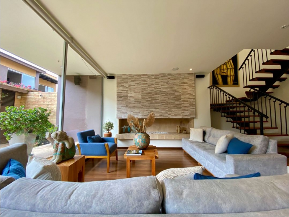 CASA EN VENTA VILLA DE LOS PINOS - 2