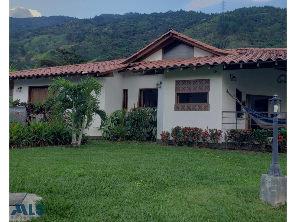 Casa en Barbosa Vereda La Calda(MLS#250061) - 2