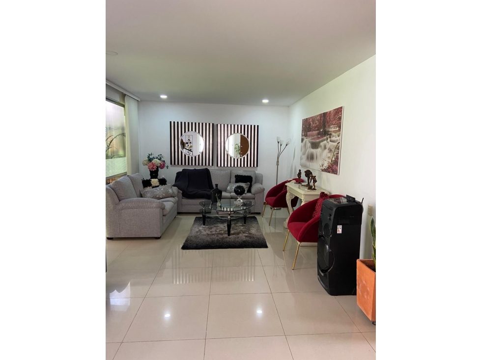 Casa en Benedictinos Envígado 220 metros 1690 millones — foto 5