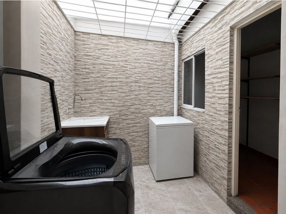 Casa en calasanz, 3 niveles, 4 habitaciones, 3 baños, parqueadero — foto 6