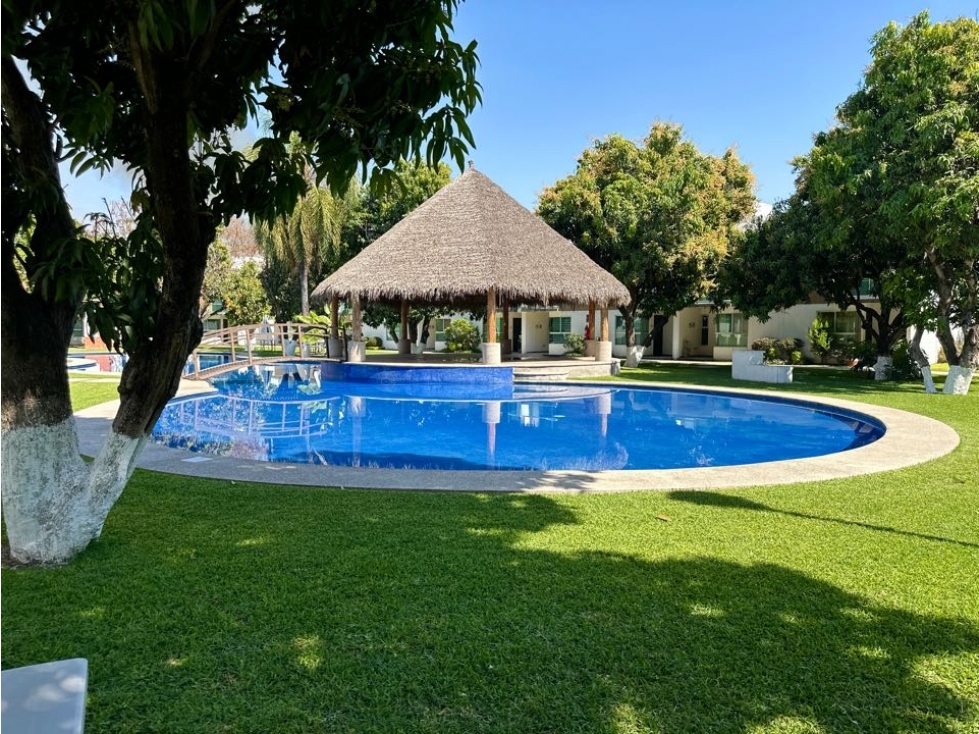 Casa en condominio con alberca y jardín en venta Yautepec, Morelos - 1