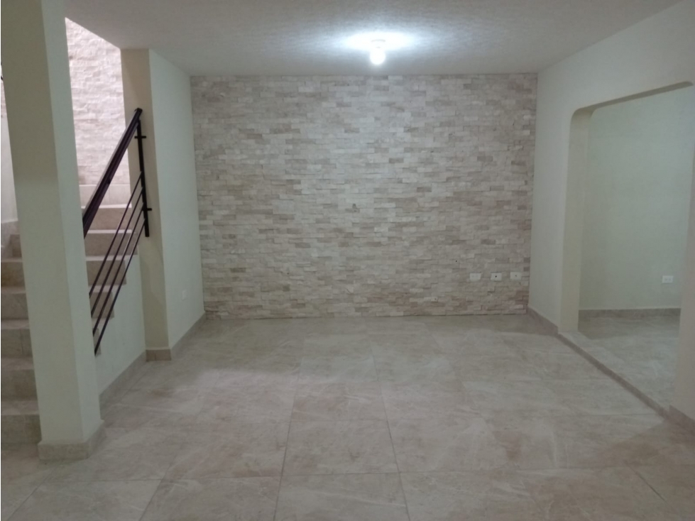 Casa en condominio con posesión inmediata en Andalucía, Tizayuca - 4