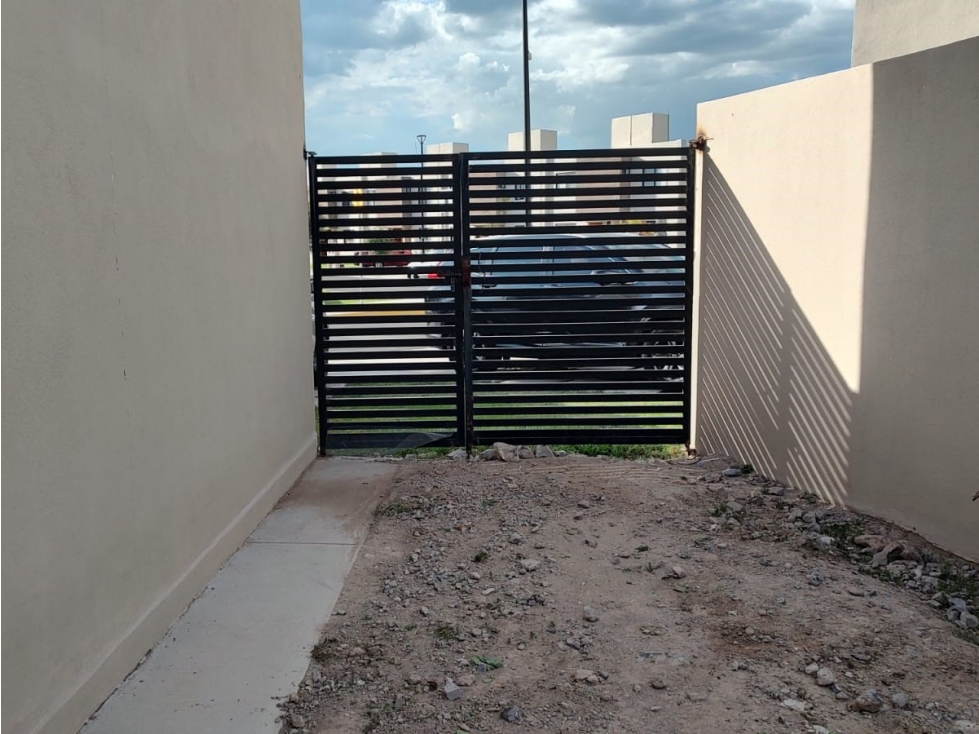Casa en condominio con posesión inmediata en La Meseta, Apaseo el Gran — foto 2