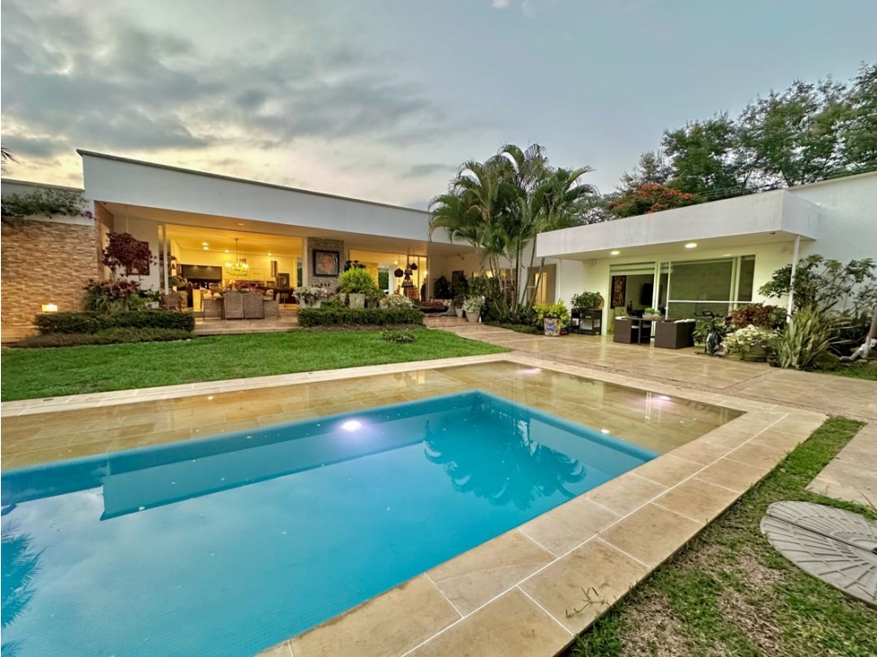 Casa en Condominio en Oceanoverde- Jamundi