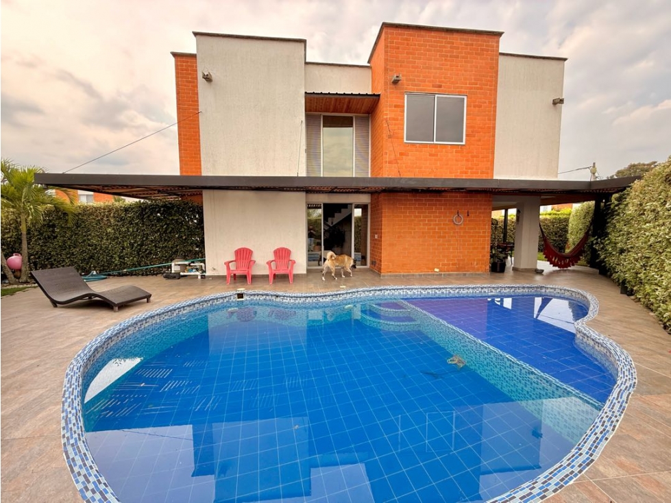 Casa en condominio en venta en La Morada