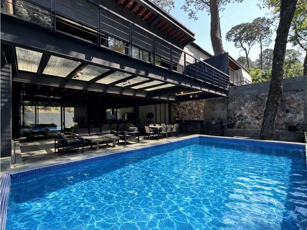 CASA EN CONDOMINIO EXCLUSIVO | JARDÍN | ALBERCA | AVANDARO | BOSQUE