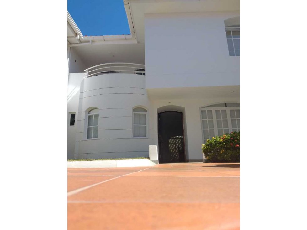 Casa en conjunto cerrado cerca del mar Santa Marta 001 — foto 2