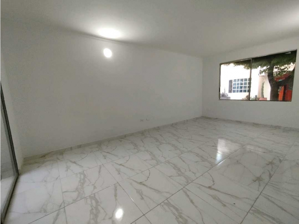 CASA EN DE DOS PLANTAS EN CONJUNTO CERRADO - EL RECREO - CARTAGENA — foto 2