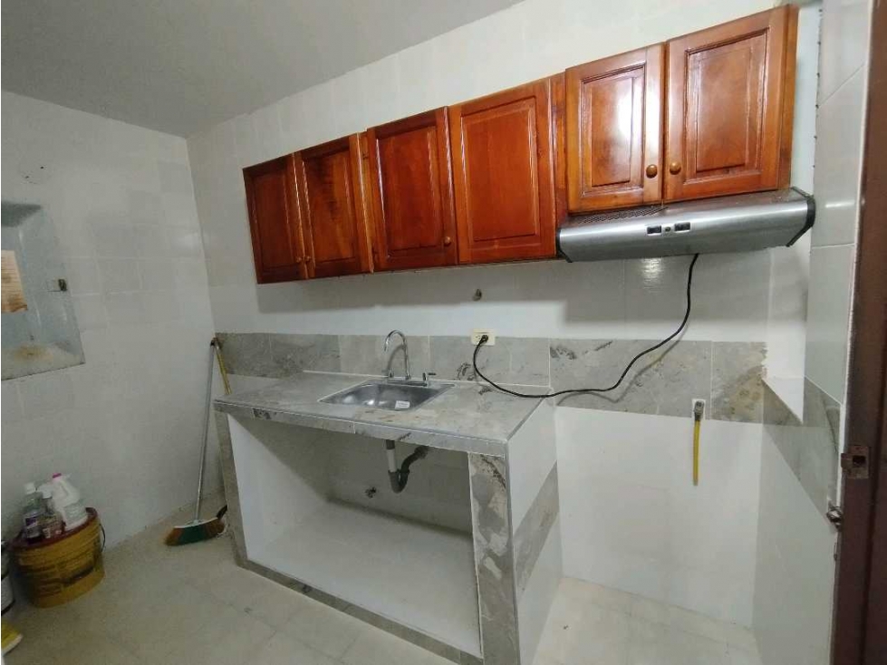 CASA EN DE DOS PLANTAS EN CONJUNTO CERRADO - EL RECREO - CARTAGENA — foto 3