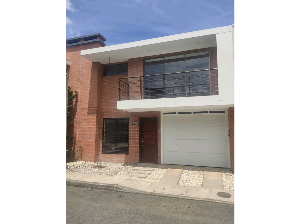 CASA EN CONJUNTO CERRADO EN LA CEJA — foto 2