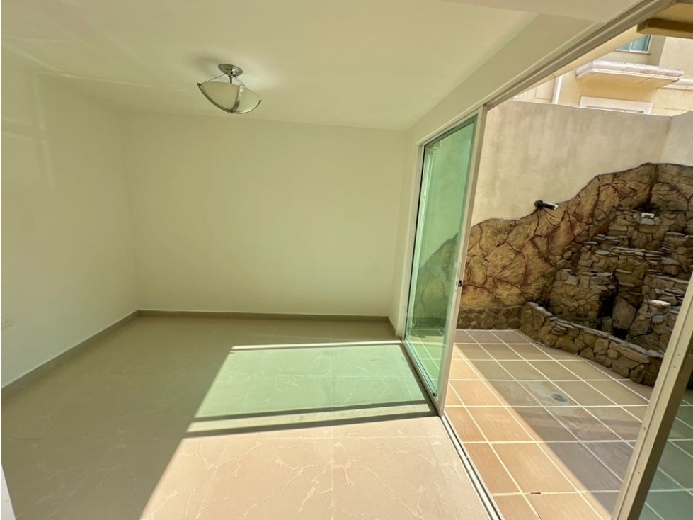 Casa en conjunto cerrado en VENTA, sector Buenavista — foto 2