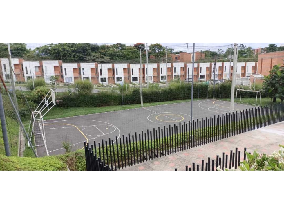 Casa en conjunto cerrado Galicia-Pereira — foto 2