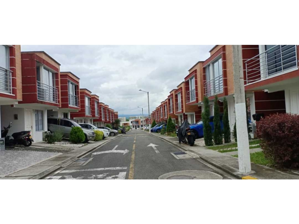 Casa en conjunto cerrado Galicia-Pereira — foto 3