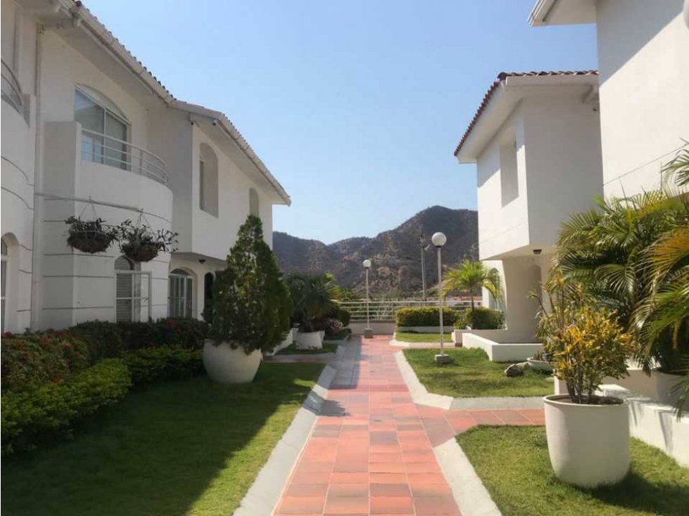 Casa amoblada Cerca al mar en conjunto cerrado Rodadero Reservado-005