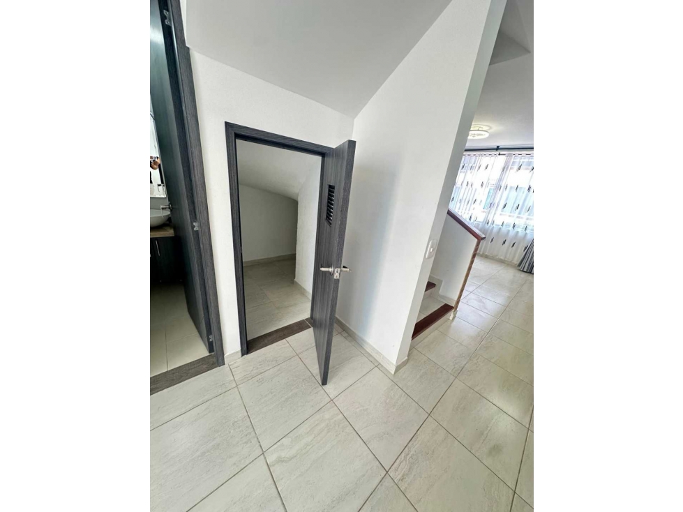 Casa en conjunto de 157 M2 en 410 mill en la gran via sede Tena Cund — foto 6