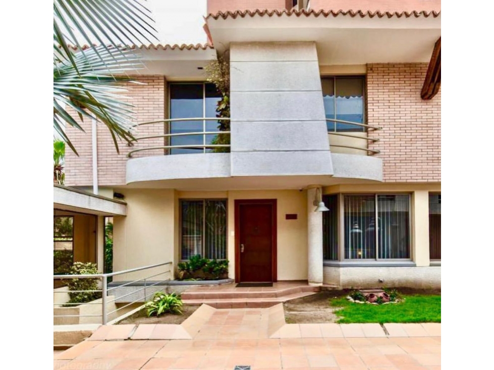 Casa en conjunto en venta en Altos de Riomar