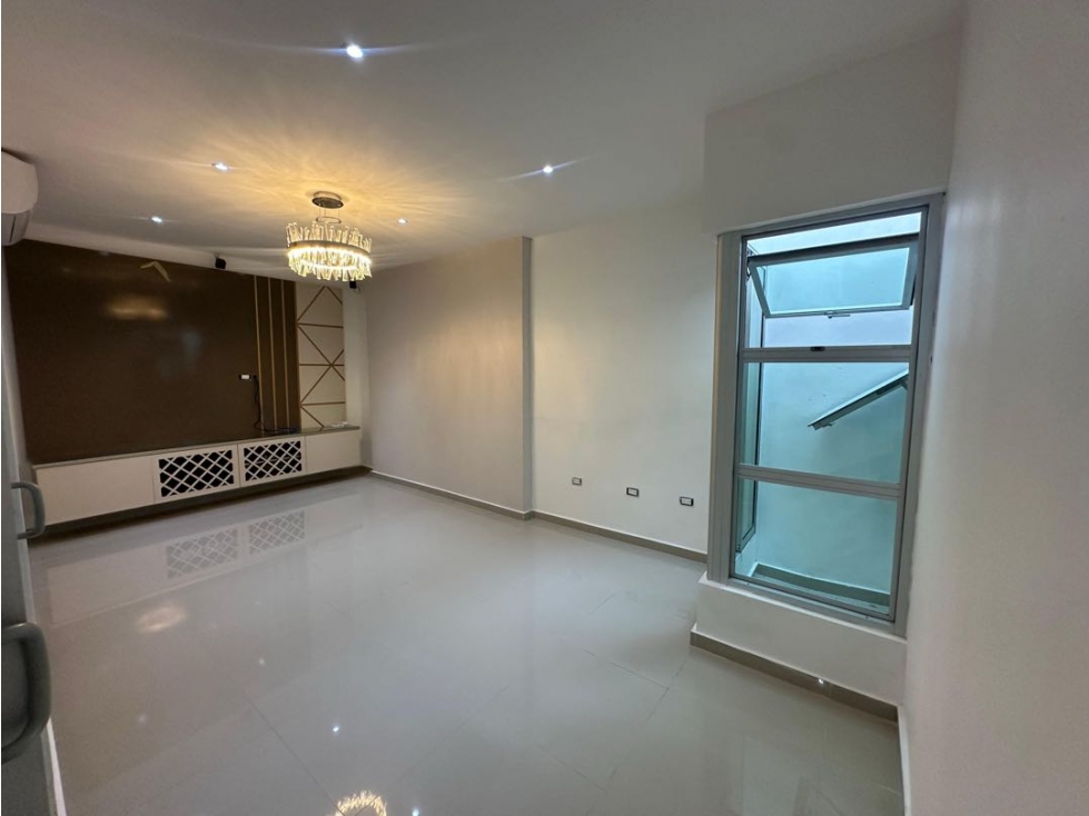 Casa en conjunto en venta en Riomar — foto 3