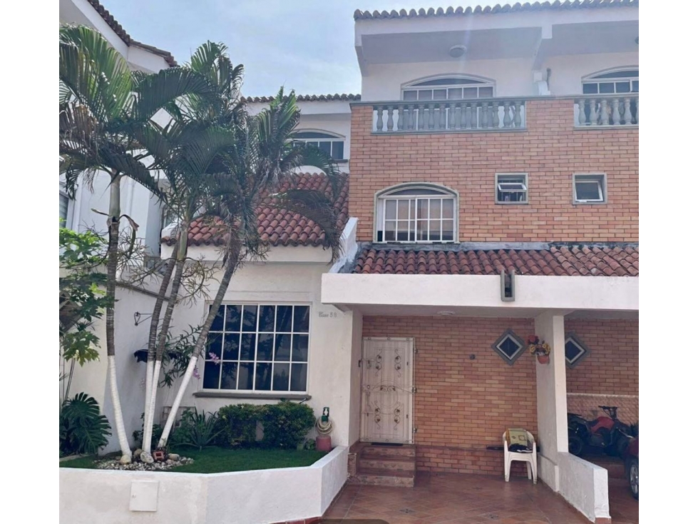Casa en conjunto en venta en villa santos