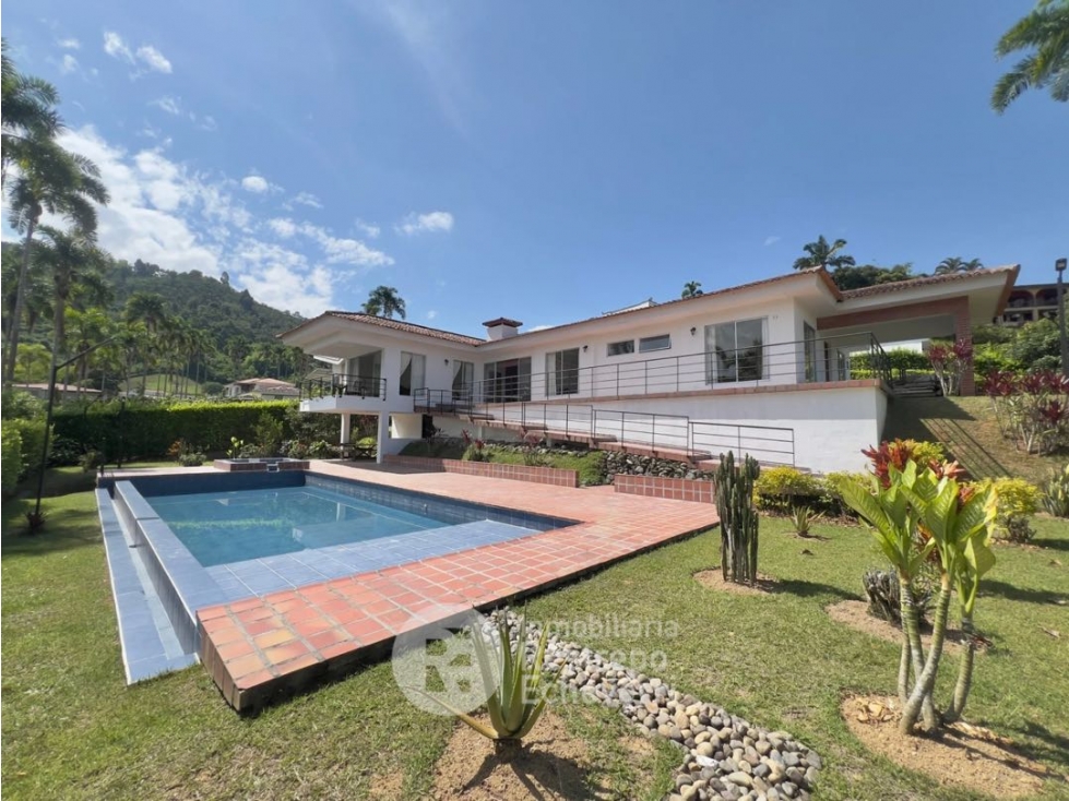 Casa en conjunto en venta. Sector san Bernardo del viento. Manizales - 2