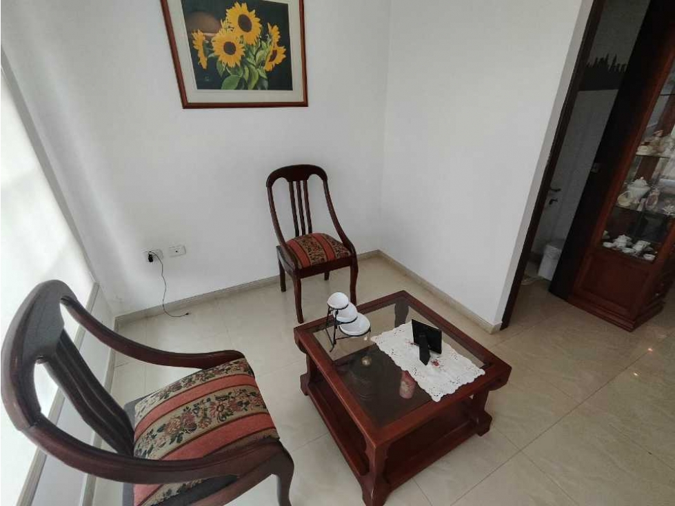 CASA EN CONJUNTO VALLE DE LOS CHILLOS CONOCOTO $130.000 AN - 4