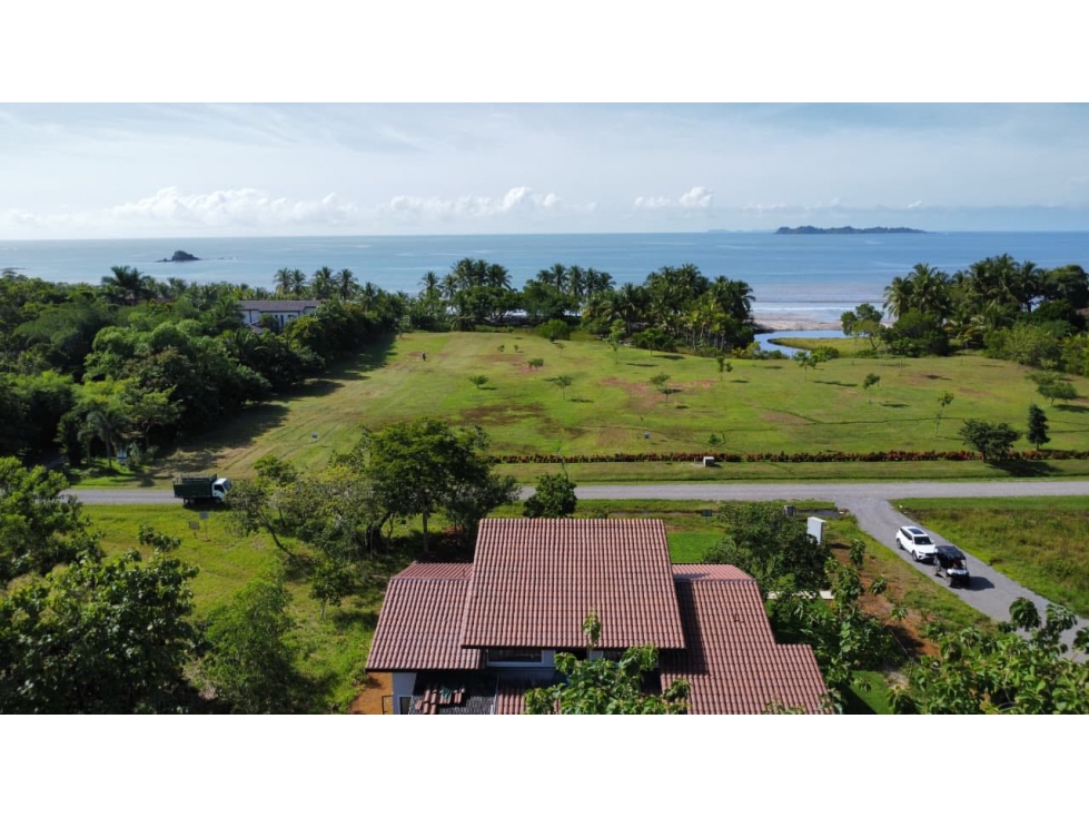 Casa con Vista al Mar Exclusivo Desarrollo Privado - 2