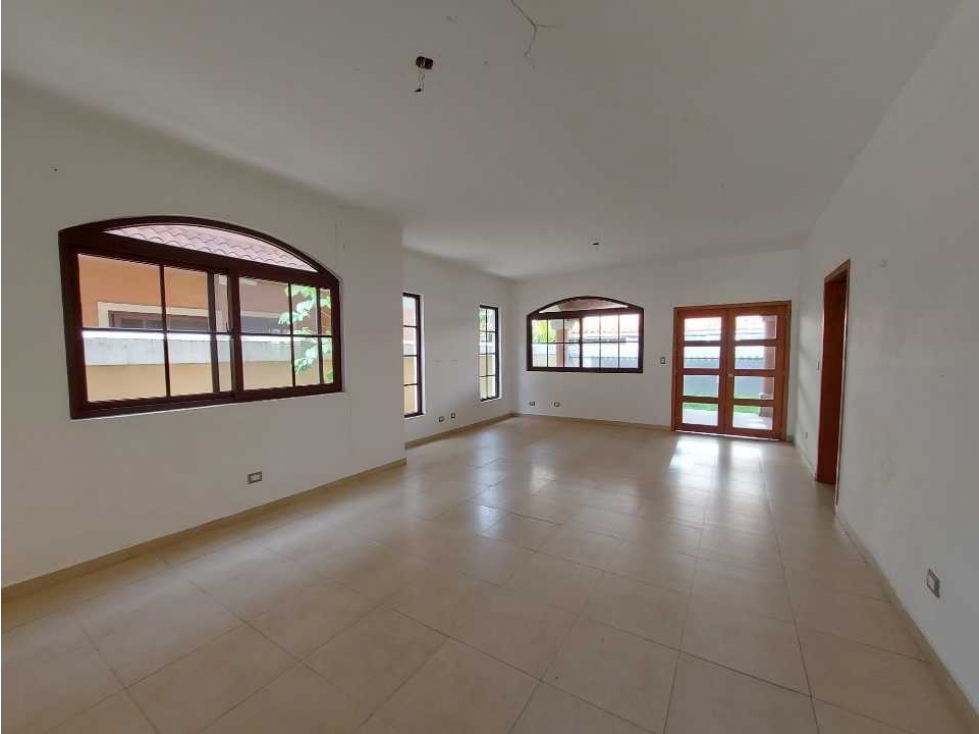 CASA EN COSTA SUR, EL DORAL PRECIO REBAJADO 4 RECAMARAS