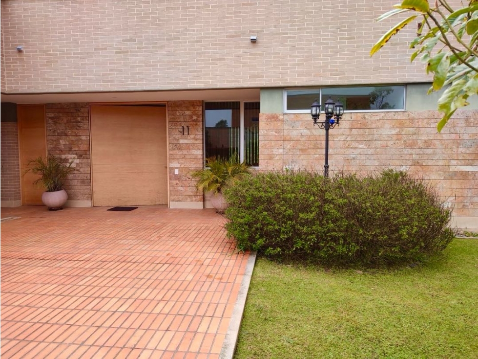 CASA EN EL ALTO CERC DE INDIANA, YNIDAD CERRADA MUY COMERCIAL — foto 2