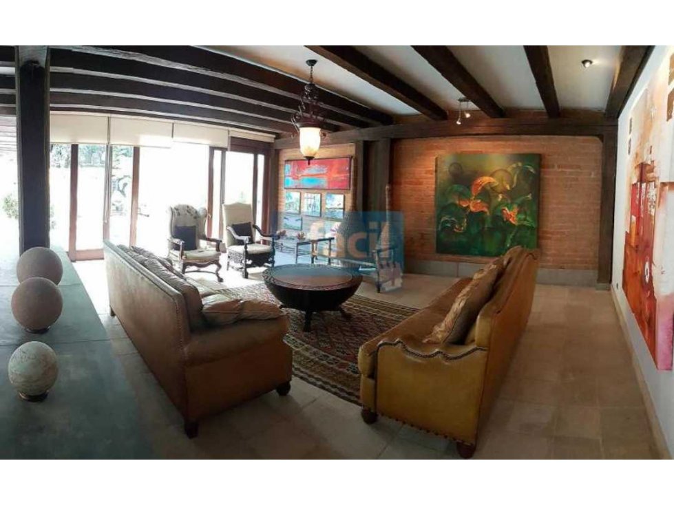 Casa remodelada con piscina y 5 garajes- barrio San.Antonio- Cali — foto 5