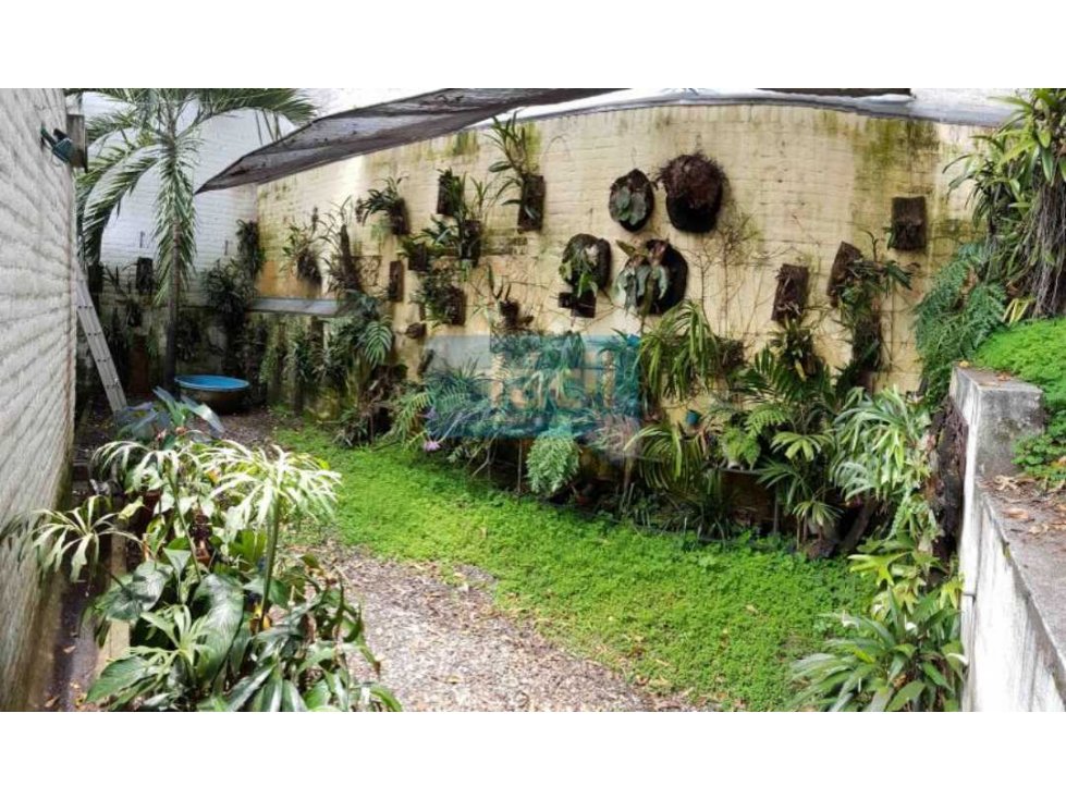 Casa remodelada con piscina y 5 garajes- barrio San.Antonio- Cali — foto 4