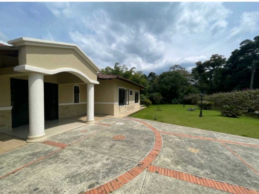 CASA EN EL CAMPO DE LUJO AUTOPISTA DEL.CAFE — foto 2