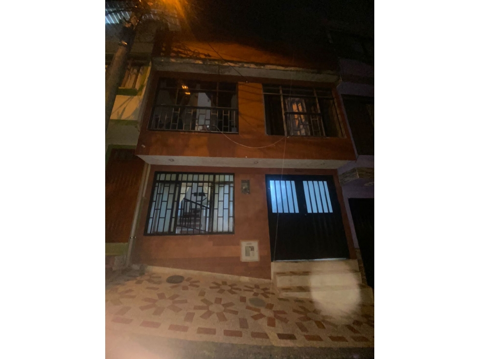 Se vende casa en el Parque Industrial Pereira