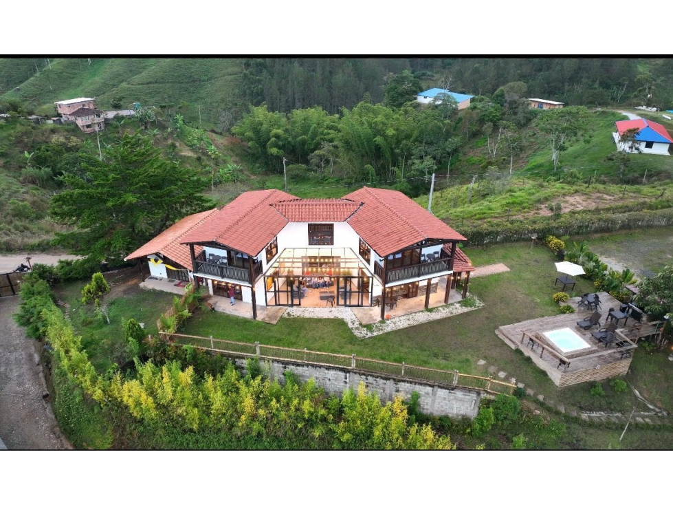 Casa en el peñol de Guatape.